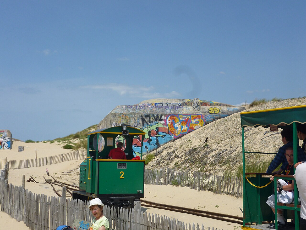 Petit train au terminus de la plage de l’Horizon