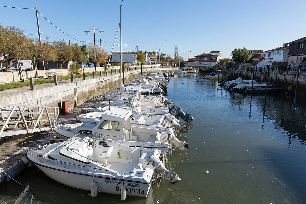 Le port de Taussat à Lanton.